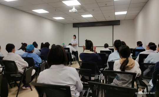 24. 医疗公司举行开年岁情聚会_副本.jpg 24. 医疗公司举行开年岁情聚会_副本.jpg